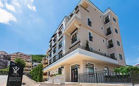 Hotel Eden